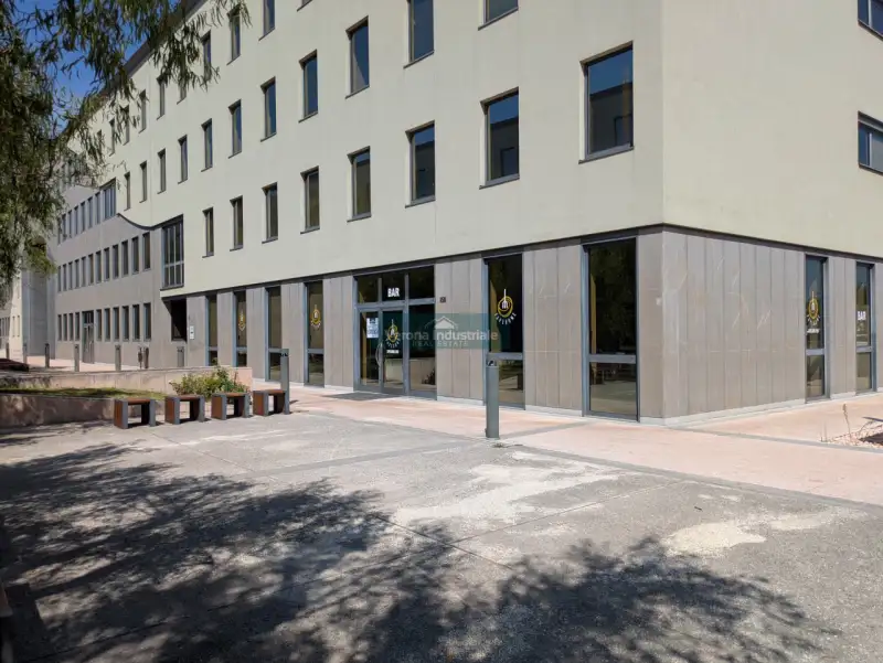 Büro zu vermieten in Dossobuono, Villafranca di Verona